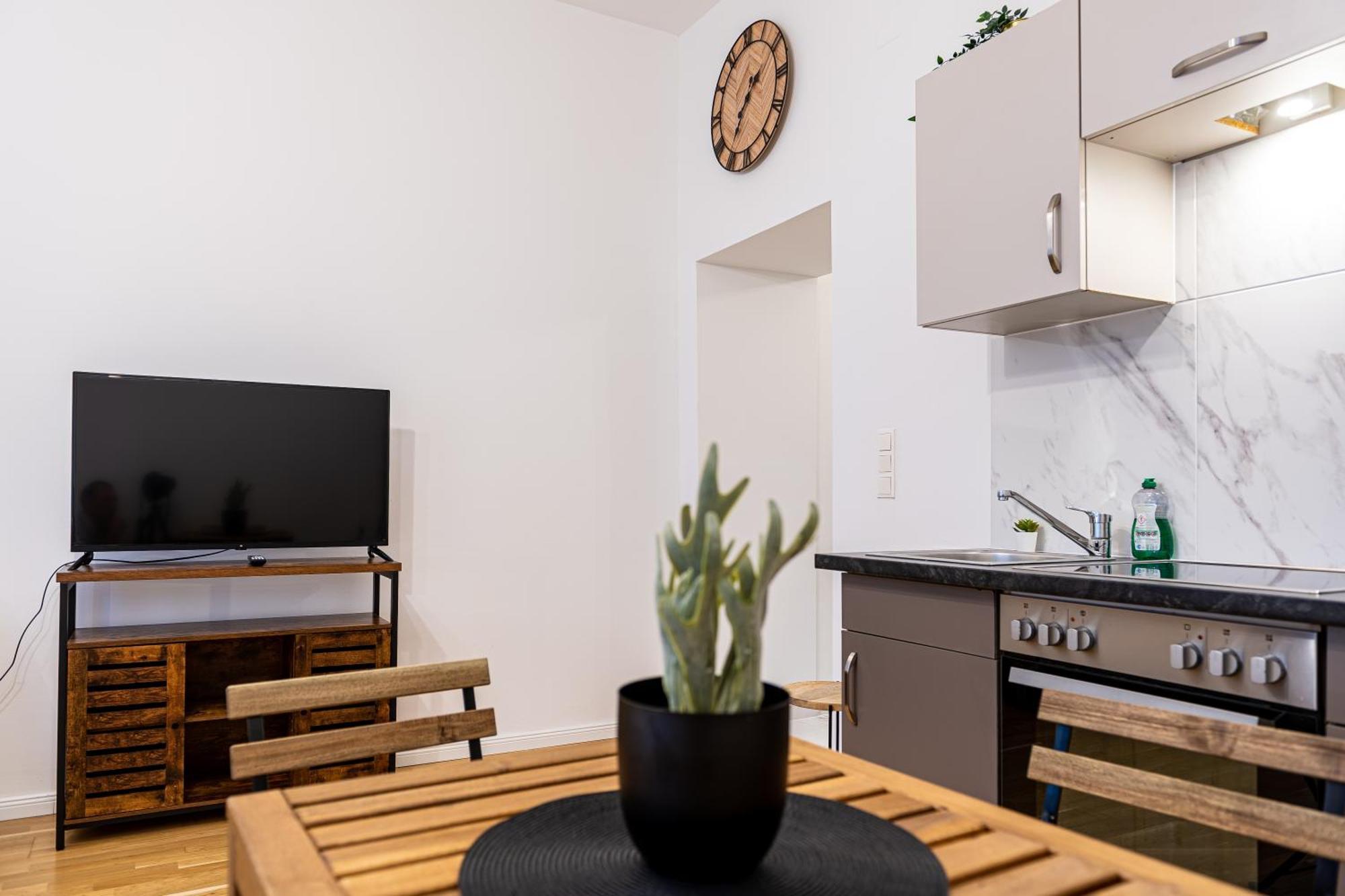 Vienna My City Apartment 1 Bedroom ภายนอก รูปภาพ